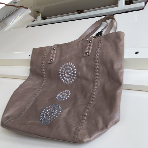 “THE SAK” LEATHER HOBO HANDBAG - Picture 4 of 7